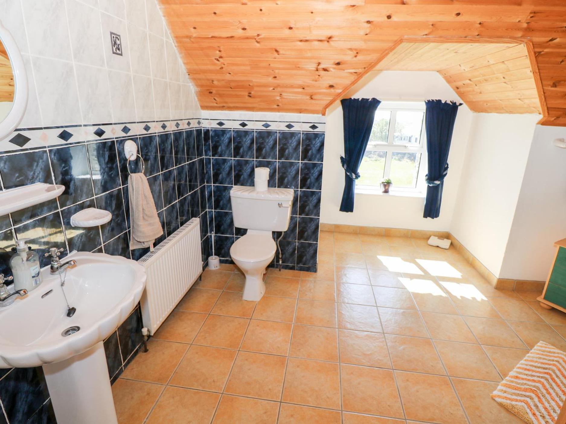 Villa Realt Na Maidne à Claddaghduff Extérieur photo