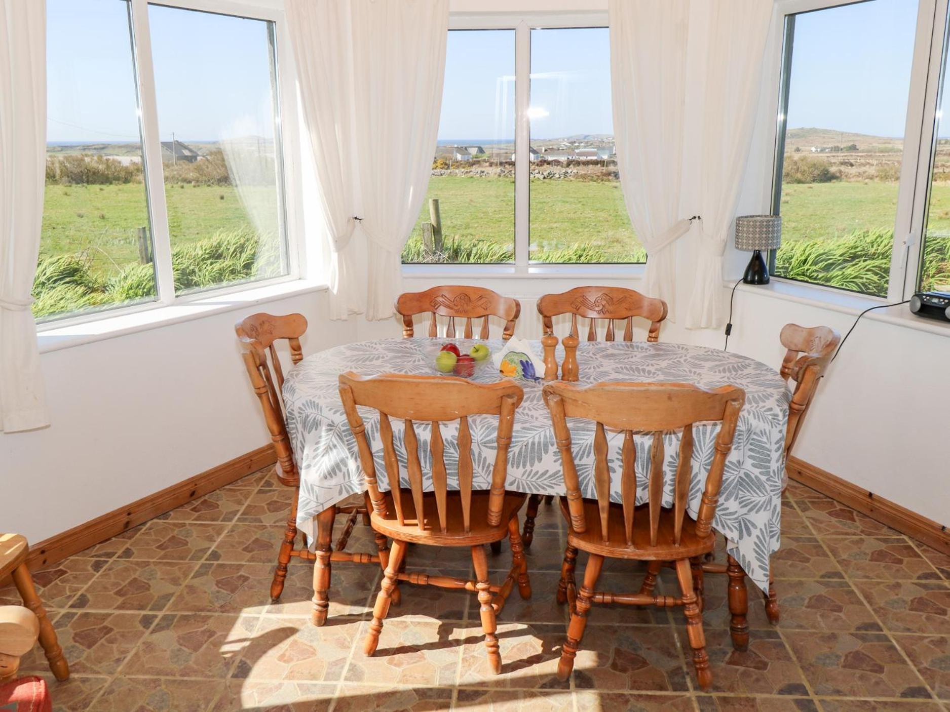 Villa Realt Na Maidne à Claddaghduff Extérieur photo